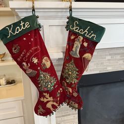 JL Gifts Embroidery & More - Here are the completed stockings!