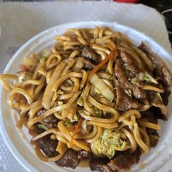 Great Wall - Beef lo mein DELICIOUS!!!!