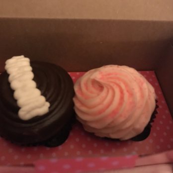 Smallcakes: A Cupcakery - Bakeries Near Me - Valdosta, Georgia