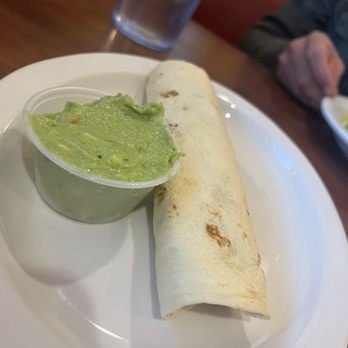 Su Casa Cafe - Beef bean burrito a la carte with guac a la carte - New Mexican Cuisine Near Me - Sinclair, Wyoming Su Casa Cafe - Beef bean burrito a la carte with guac a la carte - New Mexican Cuisine Near Me - Sinclair, Wyoming