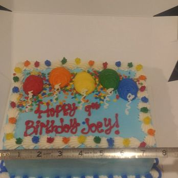 Aloha Baskin Robbins - This is supposed to be a half sheet cake and 10 inches.  Smh - Ice Cream & Frozen Yogurt Near Me - Aloha, Oregon