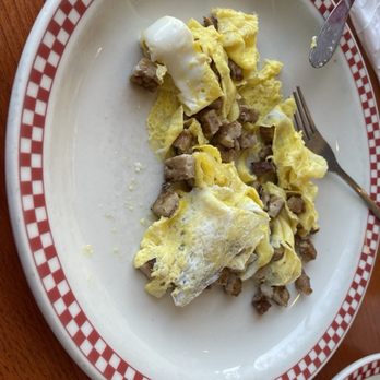 Kathy's Restaurant - Sausage Omelette - Breakfast & Brunch Near Me - Staunton, Virginia