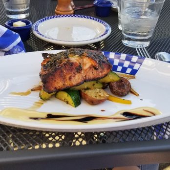 Duke's Seafood - Salmon - Seafood Near Me - Seattle, Washington
