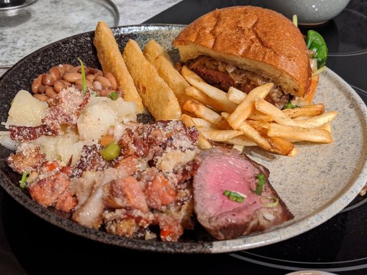 Boto Restaurant & Bar by null