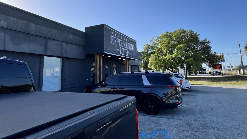 Juniper Mountain Coffee Logo