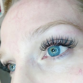 Swoon Lashes - Classic Lashes - Eyelash Service Near Me - Redondo Beach, California Swoon Lashes - Classic Lashes - Eyelash Service Near Me - Redondo Beach, California