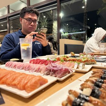 Tomikawa Japanese Restaurant - Unagi Sushi Salmon Sushi Yellowtail Sushi Seared tuna sushi Albacore Sushi - Japanese Near Me - Irvine, California Tomikawa Japanese Restaurant - Unagi Sushi Salmon Sushi Yellowtail Sushi Seared tuna sushi Albacore Sushi - Japanese Near Me - Irvine, California