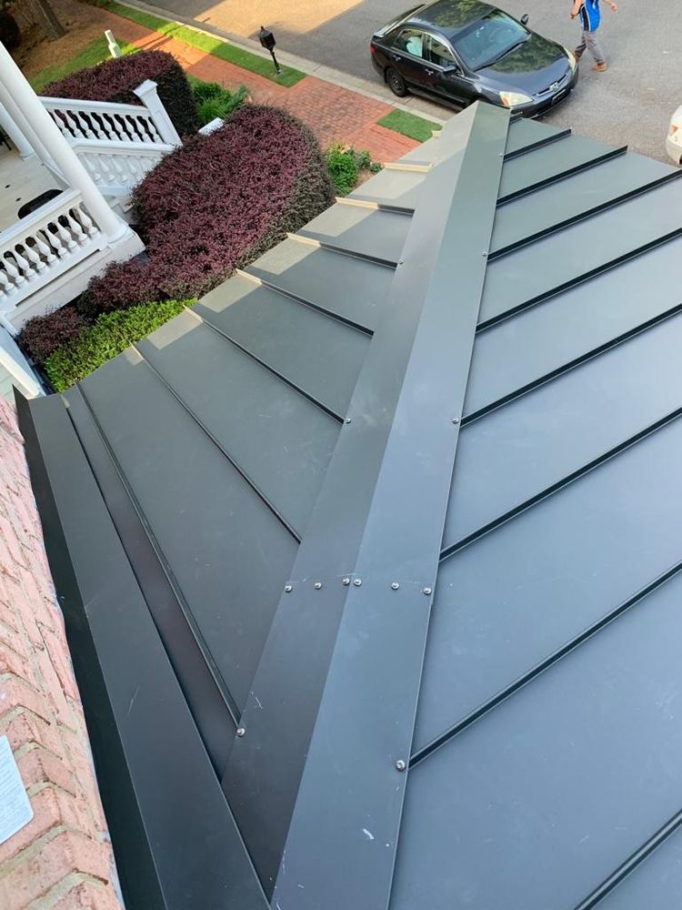 Slide of Verdes Contractors