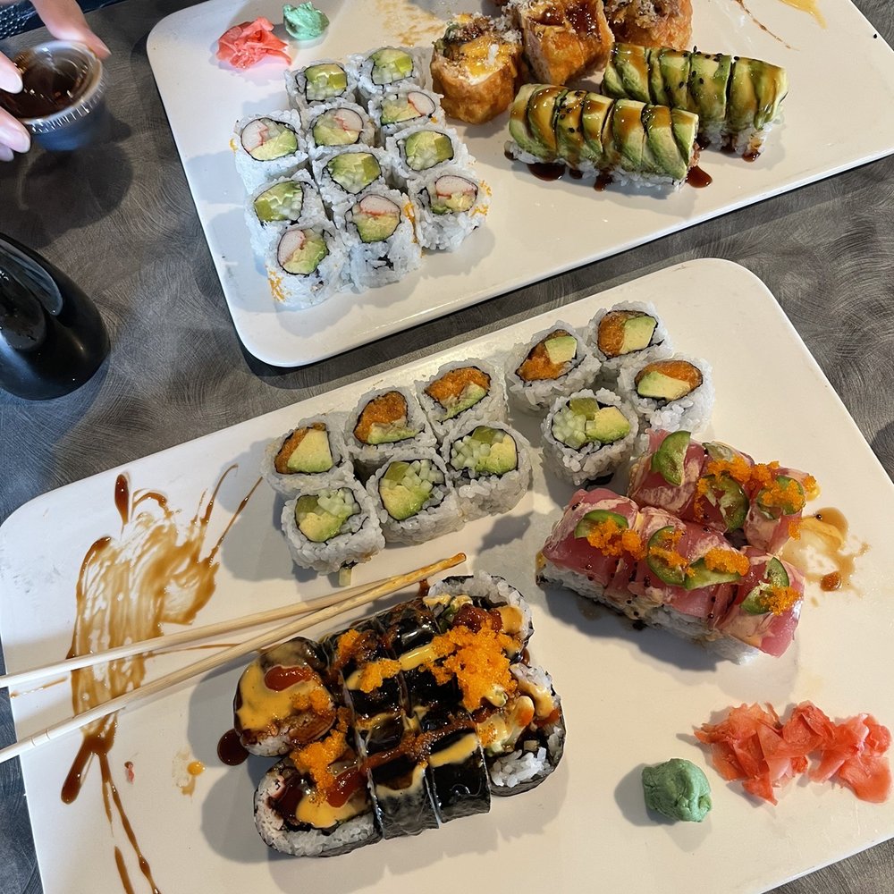 Hyde Out - Dragon roll, bestie roll, veggie roll, and California Lobster roll, rio roll, kamakaze roll, and veggie roll - Sushi Bars Near Me - Akron, Ohio Hyde Out - Dragon roll, bestie roll, veggie roll, and California Lobster roll, rio roll, kamakaze roll, and veggie roll - Sushi Bars Near Me - Akron, Ohio