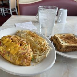 Early Bird Cafe - My awesome Breakfast & Raisin Toast