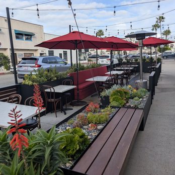 Eat Chow - Lots of outdoor seating when the weather permits. - Breakfast & Brunch Near Me - Costa Mesa, California