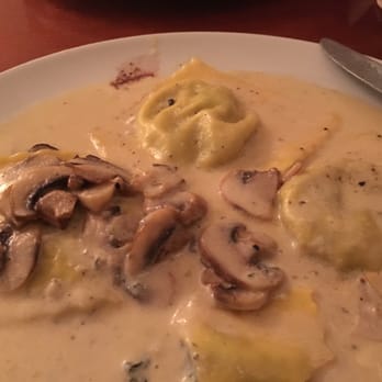 Trattoria Bellissima Due - Mushroom ravioli - Italian Near Me - Dusseldorf, NW