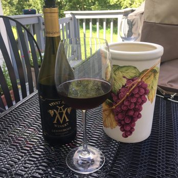 Vivat Alfa Winery - Lemberger wine at home!! - Wineries Near Me - Doylestown, Pennsylvania