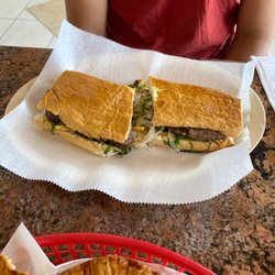 Costa Sur Cuban Cafe - Pan con bistec