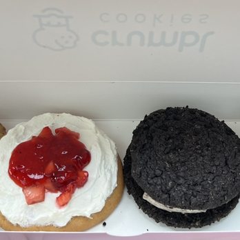Crumbl - Palm Harbor - Cookies!!! - Bakeries Near Me - Palm Harbor, Florida
