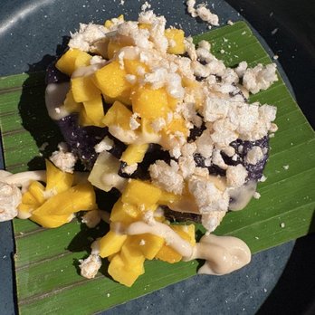 Traveler's Cart - Mango with Purple Sticky Rice (VG) (GF) - Cocktail Bars Near Me - Houston, Texas
