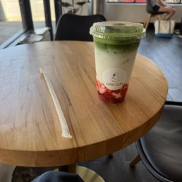 Iced-Ruby Matcha Latte Iced-Ruby Matcha Latte