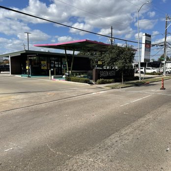 Saigon Hustle | Garden Oaks - Japan has 7-11's with the best sushi of any convenience store in the world. We have former gas stations with great Vietnamese food - Vietnamese Near Me - Houston, Texas Saigon Hustle | Garden Oaks - Japan has 7-11's with the best sushi of any convenience store in the world. We have former gas stations with great Vietnamese food - Vietnamese Near Me - Houston, Texas
