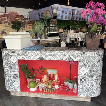 Ha Noi Corner - Decor - Vietnamese Near Me - Garden Grove, California