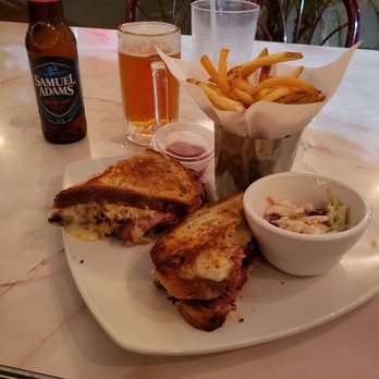Silver Diner - Diners Near Me - Springfield, Virginia