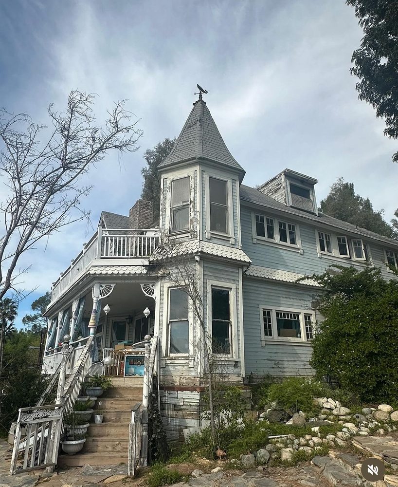 Slide of Maksy Painting