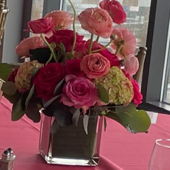 Beethoven's Veranda - Florists Near Me - North Bergen, New Jersey