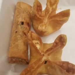 Crab Rangoon (6 Pcs) Banh Cheese Rangoon Chiên Crab Rangoon (6 Pcs) Banh Cheese Rangoon Chiên