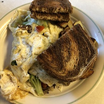 Whitehouse Restaurant - Egg white omelette with country fries and rye toast - Diners Near Me - Clare, Michigan