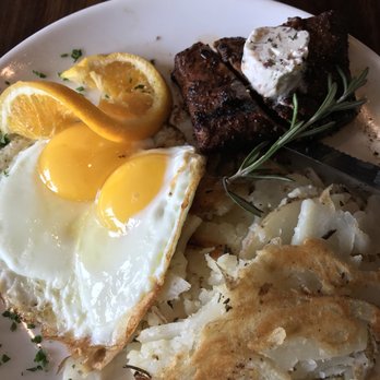 Plums Cafe - Breakfast & Brunch Near Me - Costa Mesa, California