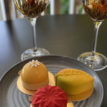 Jonquils Cafe & Bakery - The beautiful things we ordered - Cafes Near Me - Boston, Massachusetts