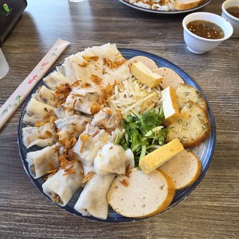 Thien Huong - Steam rice rolls, excellent, must try item. - Vietnamese Near Me - San Diego, California Thien Huong - Steam rice rolls, excellent, must try item. - Vietnamese Near Me - San Diego, California