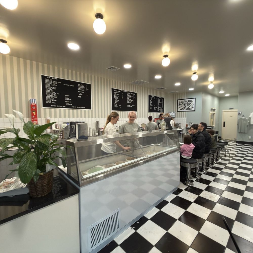 Vic's Ice Cream - Ice Cream & Frozen Yogurt Near Me - Sacramento, California Vic's Ice Cream - Ice Cream & Frozen Yogurt Near Me - Sacramento, California