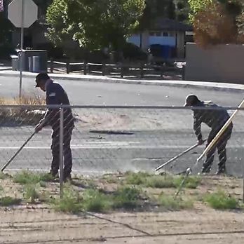 08 Landscaping - Working HARD! Thanks guys :) - Landscaping Near Me