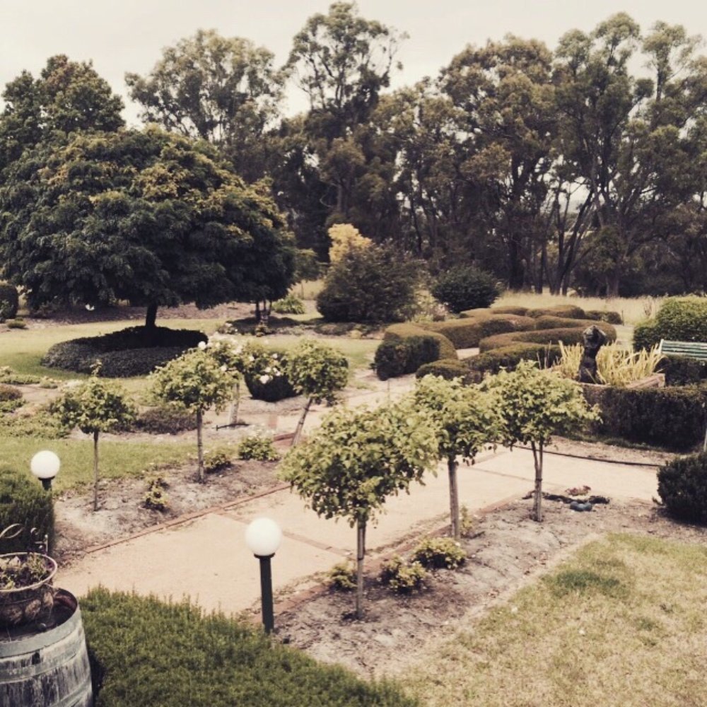 Whiskey Gully Wines - Wonderful gardens - Wineries Near Me - Stanthorpe, QLD Whiskey Gully Wines - Wonderful gardens - Wineries Near Me - Stanthorpe, QLD