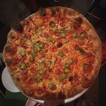 Pizza Mamo - honey creeper pizza - Pizza Near Me - Honolulu, Hawaii Pizza Mamo - honey creeper pizza - Pizza Near Me - Honolulu, Hawaii