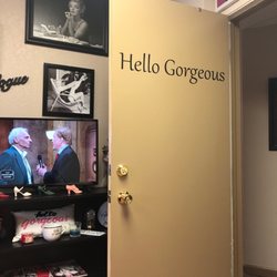 Hello Gorgeous - Sign on the door and Marilyn decor!
