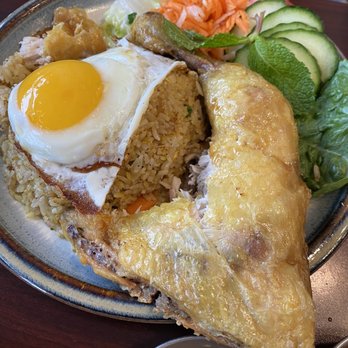VinBun Vietnamese Bistro - Com ga xoi mo - Vietnamese Near Me - Middletown, Kentucky VinBun Vietnamese Bistro - Com ga xoi mo - Vietnamese Near Me - Middletown, Kentucky