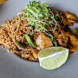 Basil Ginger - Pad Thai Chicken