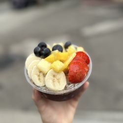 Acai R - Acai bowl small $10.95
