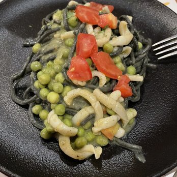 Pasta Eater - Squid Ink Pasta - Italian Near Me - New York, New York Pasta Eater - Squid Ink Pasta - Italian Near Me - New York, New York