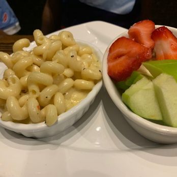 Local Goat - Mac and cheese kid meal (fruit instead of fries) - New American Near Me - Pigeon Forge, Tennessee