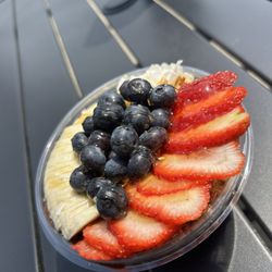 Crate & Press Juice Bar - Classic Acai Bowl