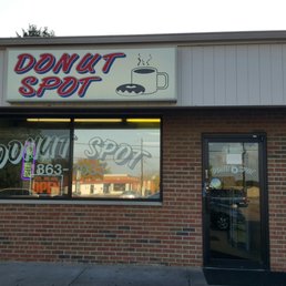 Store front in shopping plaza