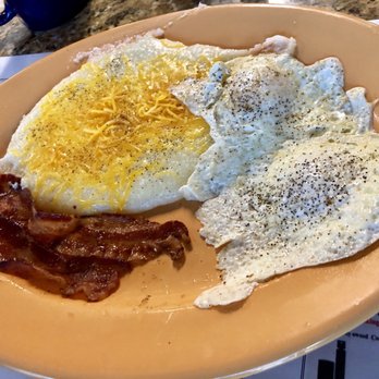 Cafe Genovese - Cheesy grits and eggs hit the spot! - New American Near Me - Saint Johns, Florida