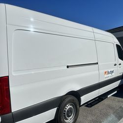Budget Car & Truck Rental - Freightliner sprinter van