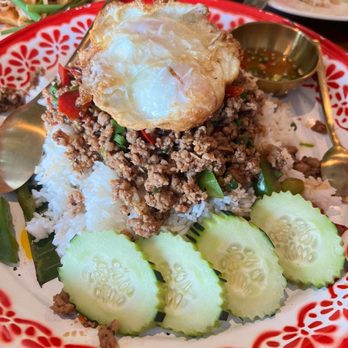 Golden Spoon - Spicy Basil Combo Tray - Thai Near Me - Manteca, California Golden Spoon - Spicy Basil Combo Tray - Thai Near Me - Manteca, California