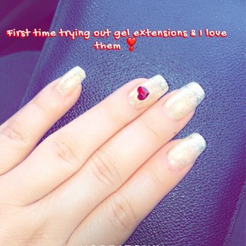 Red Polish - Nail Salons Near Me - Los Angeles, California Red Polish - Nail Salons Near Me - Los Angeles, California