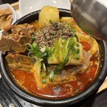 Bap.Zip - Pork bone soup - Korean Near Me - Markham, Ontario
