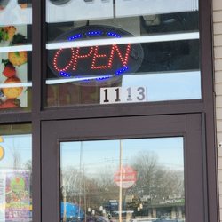 Berry Bowls - Open sign