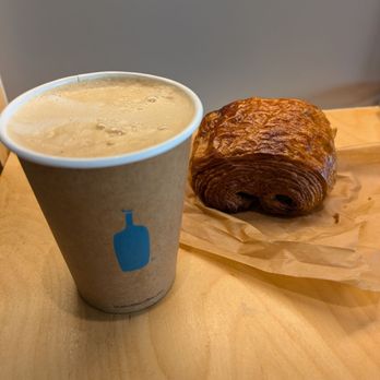 Blue Bottle Coffee - San Mateo - Bella Donovan with Oatmilk almond and Ganache croissant - Coffee & Tea Near Me - San Mateo, California